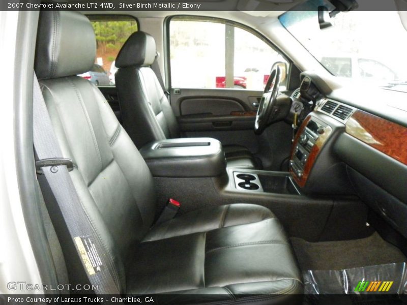 Silver Birch Metallic / Ebony 2007 Chevrolet Avalanche LTZ 4WD