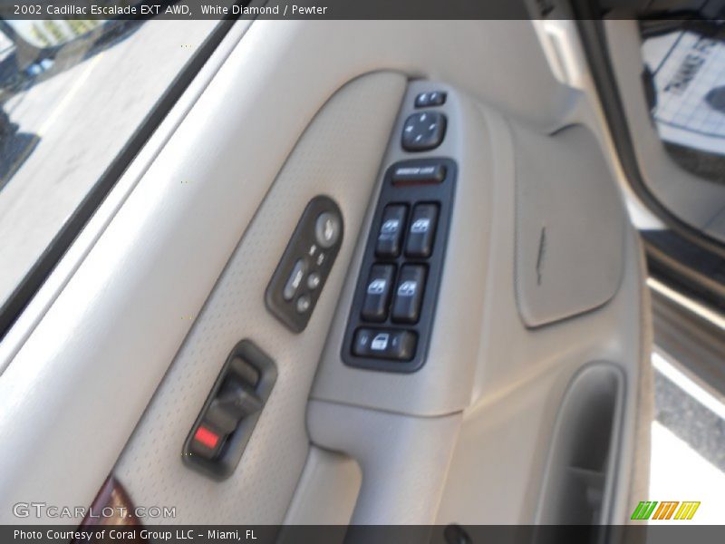 White Diamond / Pewter 2002 Cadillac Escalade EXT AWD