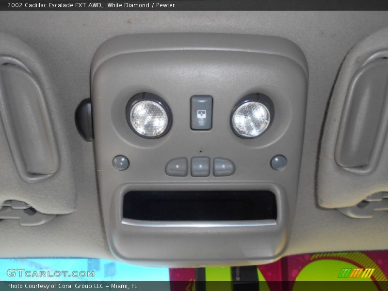 White Diamond / Pewter 2002 Cadillac Escalade EXT AWD