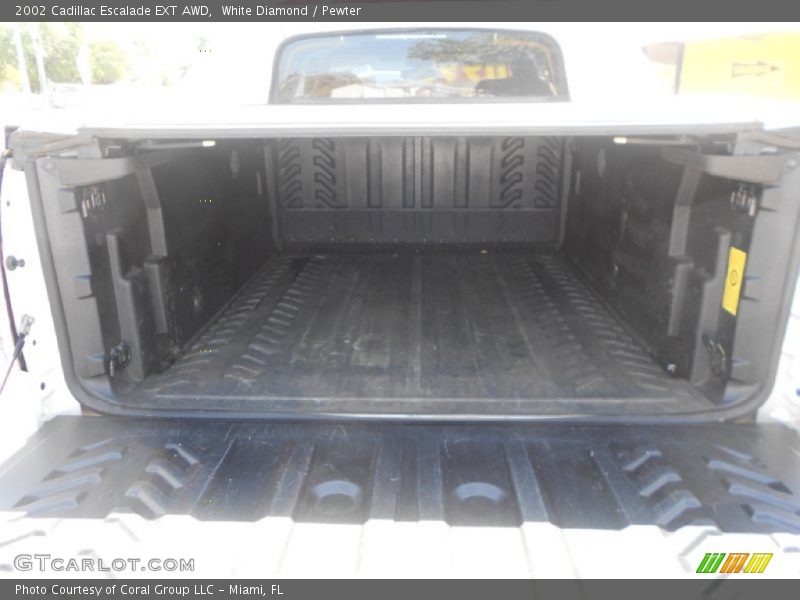 White Diamond / Pewter 2002 Cadillac Escalade EXT AWD