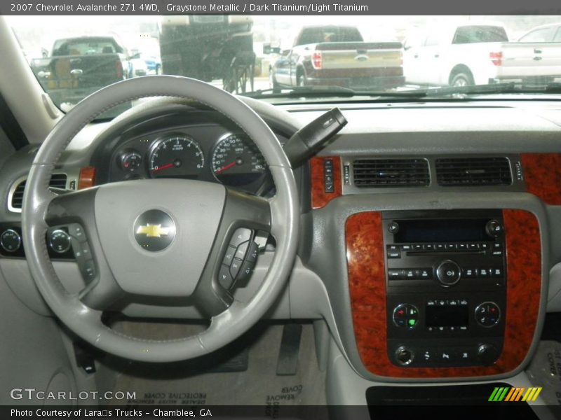 Graystone Metallic / Dark Titanium/Light Titanium 2007 Chevrolet Avalanche Z71 4WD