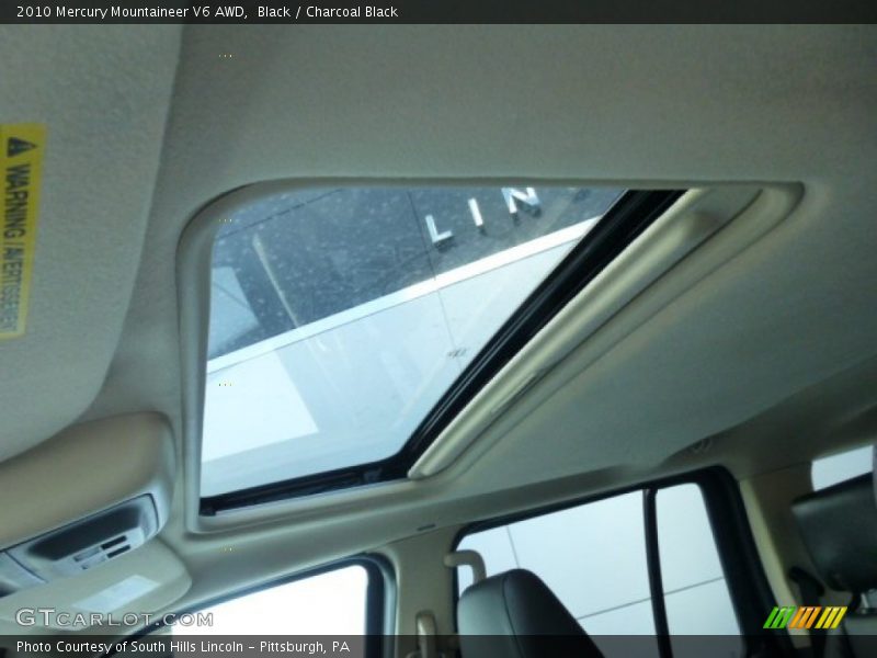 Black / Charcoal Black 2010 Mercury Mountaineer V6 AWD