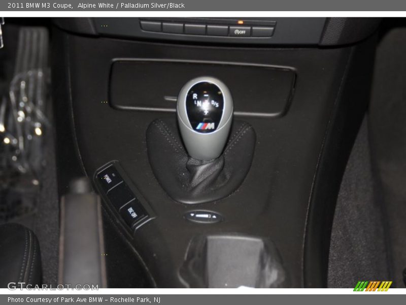  2011 M3 Coupe 7 Speed M Double-Clutch Automatic Shifter