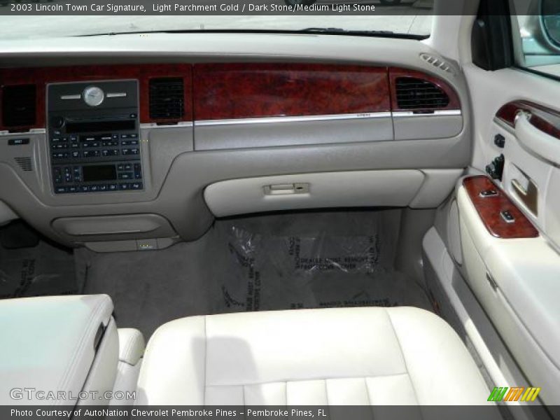Light Parchment Gold / Dark Stone/Medium Light Stone 2003 Lincoln Town Car Signature