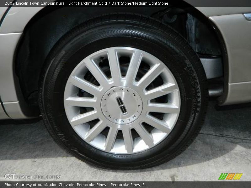  2003 Town Car Signature Wheel