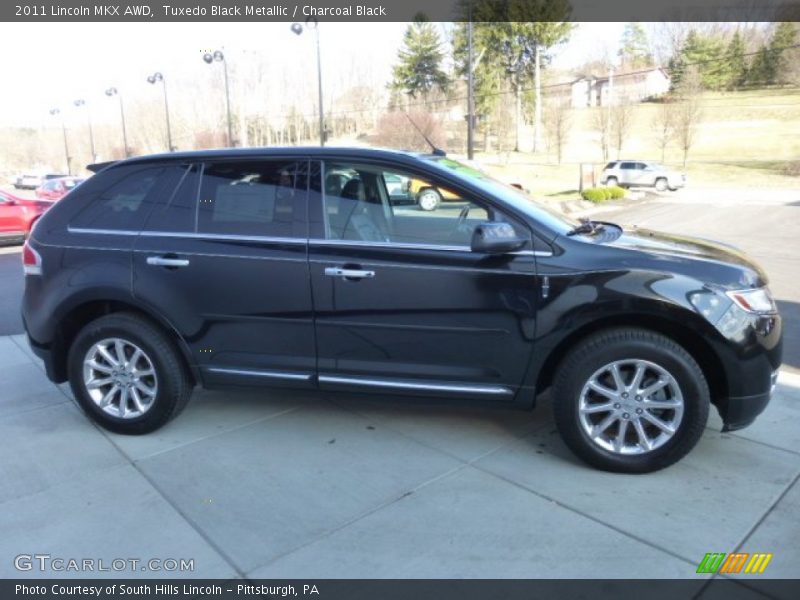 Tuxedo Black Metallic / Charcoal Black 2011 Lincoln MKX AWD