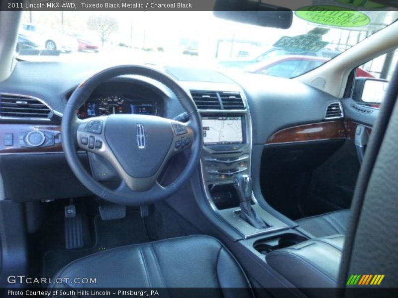 Tuxedo Black Metallic / Charcoal Black 2011 Lincoln MKX AWD