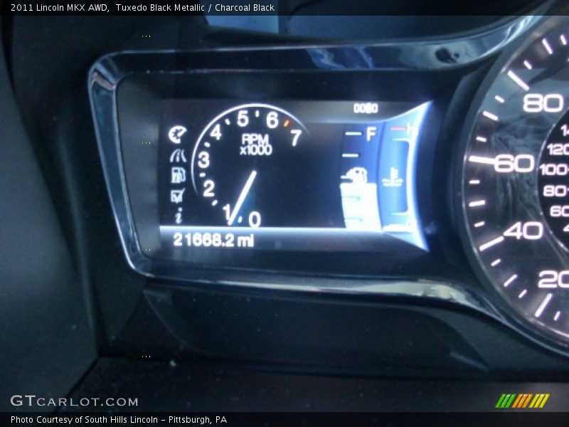 Tuxedo Black Metallic / Charcoal Black 2011 Lincoln MKX AWD