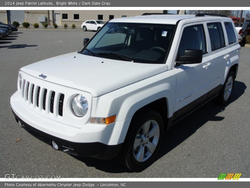 Bright White / Dark Slate Gray 2014 Jeep Patriot Latitude
