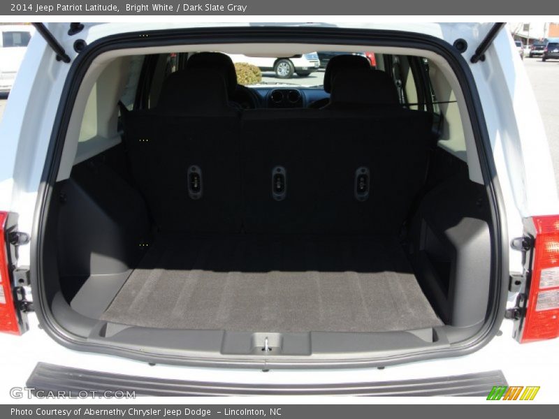 Bright White / Dark Slate Gray 2014 Jeep Patriot Latitude