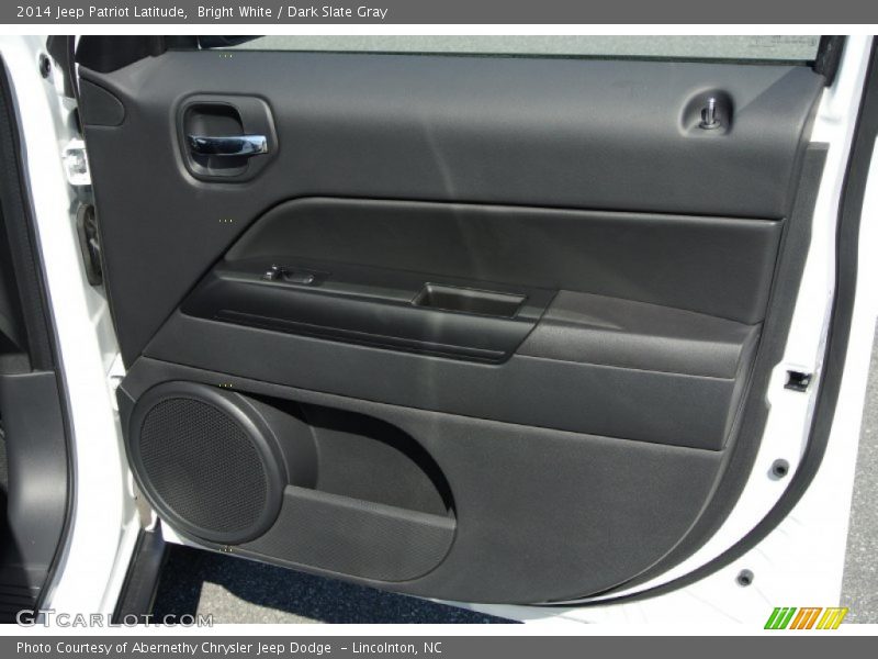 Bright White / Dark Slate Gray 2014 Jeep Patriot Latitude