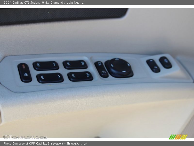 White Diamond / Light Neutral 2004 Cadillac CTS Sedan