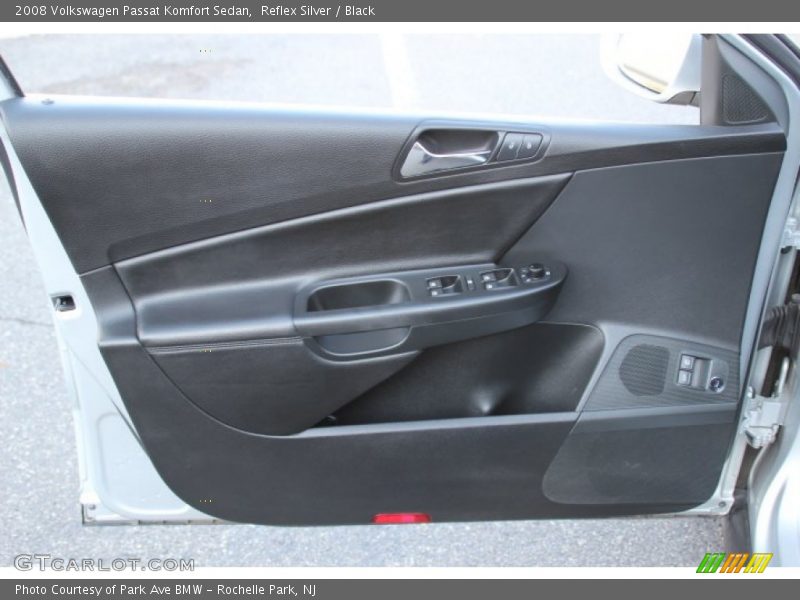 Reflex Silver / Black 2008 Volkswagen Passat Komfort Sedan