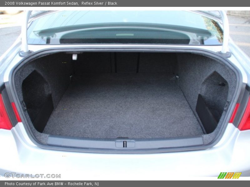Reflex Silver / Black 2008 Volkswagen Passat Komfort Sedan