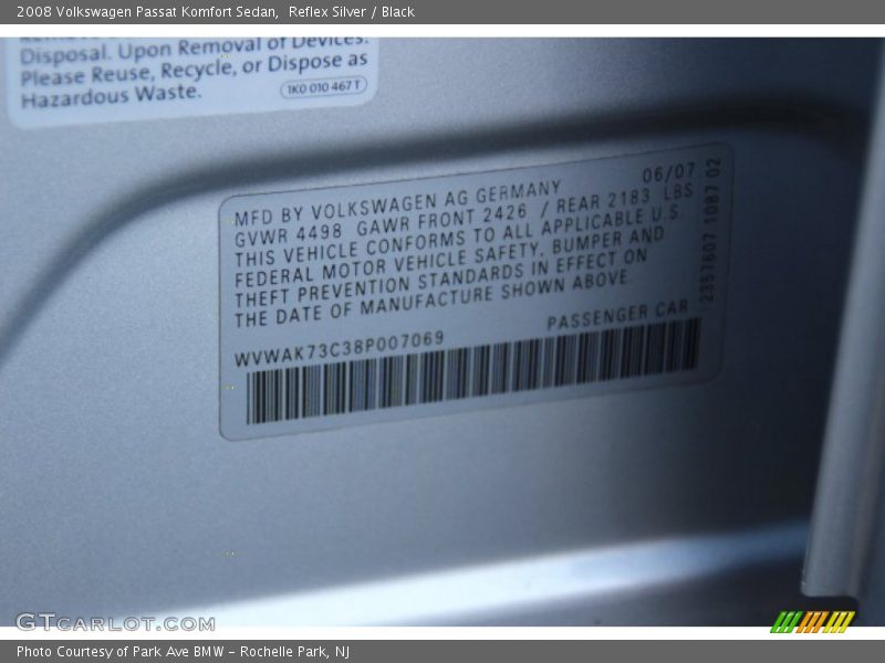 Reflex Silver / Black 2008 Volkswagen Passat Komfort Sedan