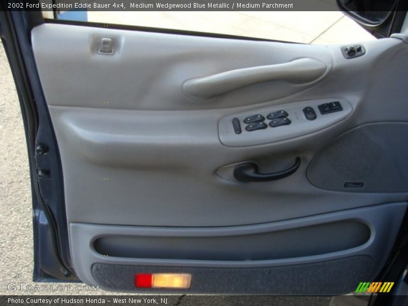 Medium Wedgewood Blue Metallic / Medium Parchment 2002 Ford Expedition Eddie Bauer 4x4