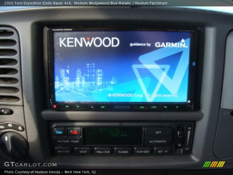 Medium Wedgewood Blue Metallic / Medium Parchment 2002 Ford Expedition Eddie Bauer 4x4