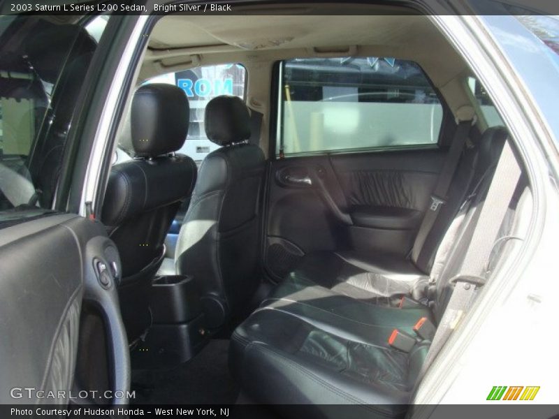 Bright Silver / Black 2003 Saturn L Series L200 Sedan