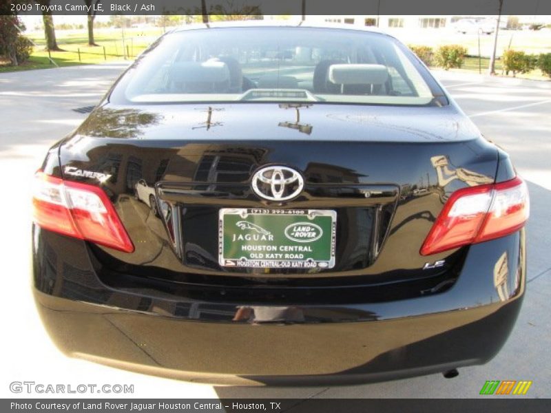 Black / Ash 2009 Toyota Camry LE