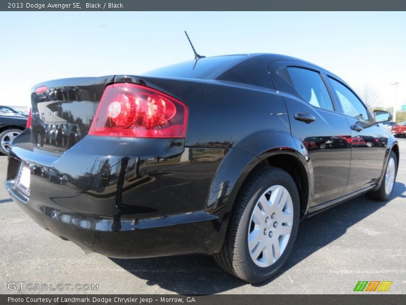 Black / Black 2013 Dodge Avenger SE