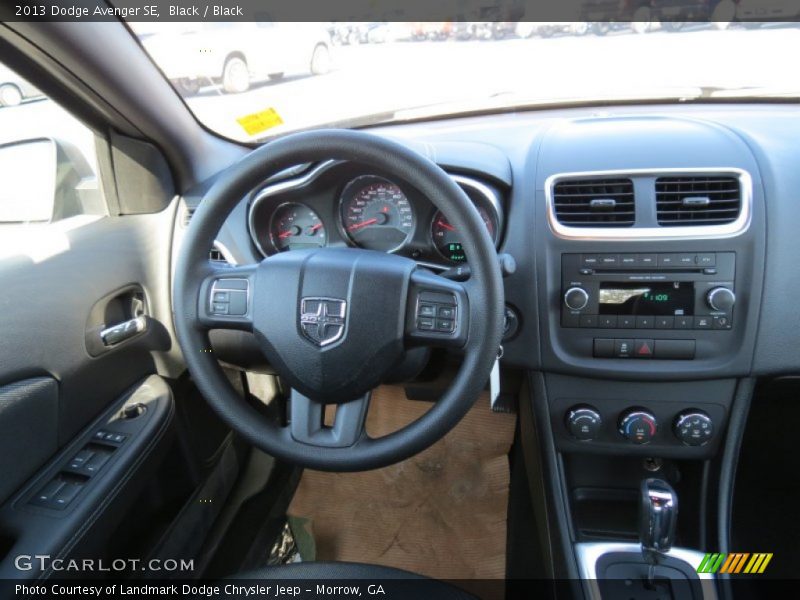 Black / Black 2013 Dodge Avenger SE