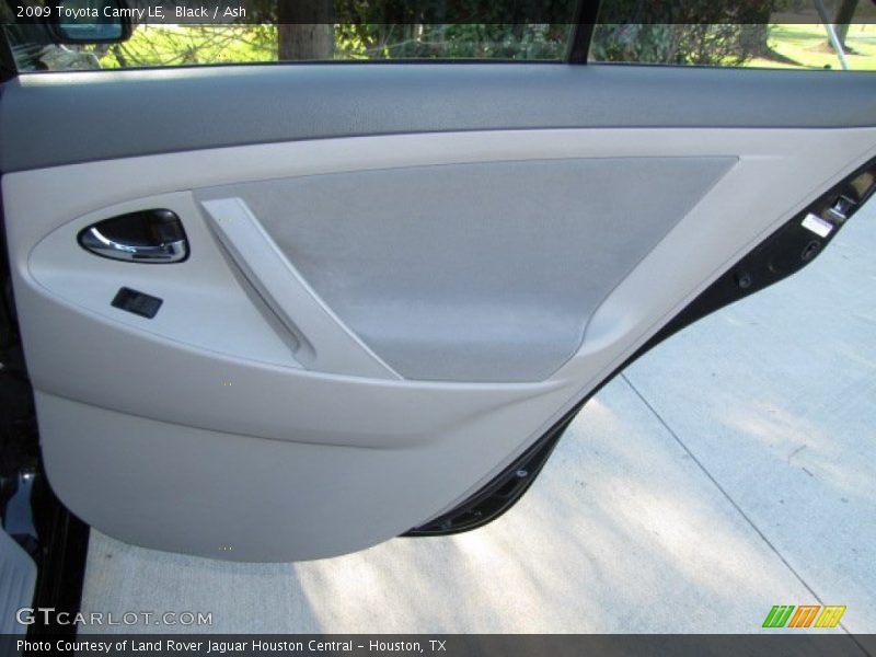 Black / Ash 2009 Toyota Camry LE