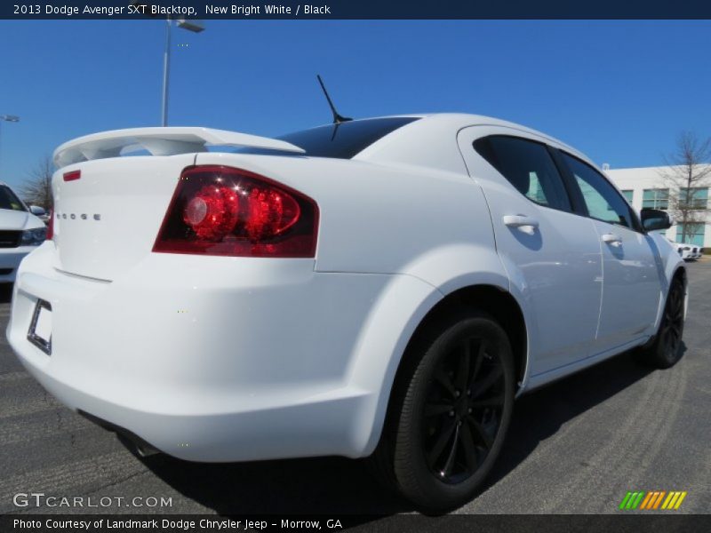  2013 Avenger SXT Blacktop New Bright White