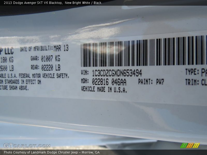 New Bright White / Black 2013 Dodge Avenger SXT V6 Blacktop