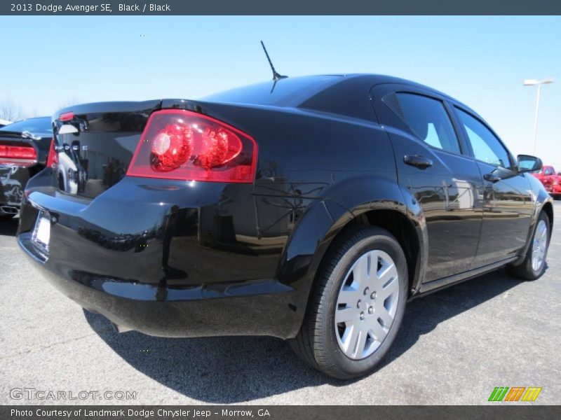 Black / Black 2013 Dodge Avenger SE