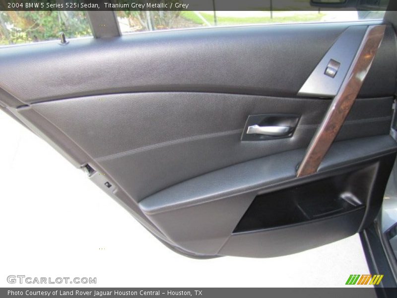 Titanium Grey Metallic / Grey 2004 BMW 5 Series 525i Sedan