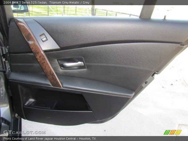 Titanium Grey Metallic / Grey 2004 BMW 5 Series 525i Sedan