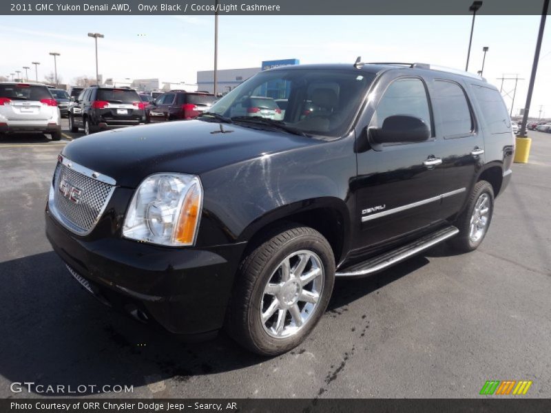 Onyx Black / Cocoa/Light Cashmere 2011 GMC Yukon Denali AWD