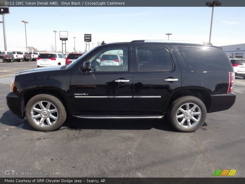 Onyx Black / Cocoa/Light Cashmere 2011 GMC Yukon Denali AWD