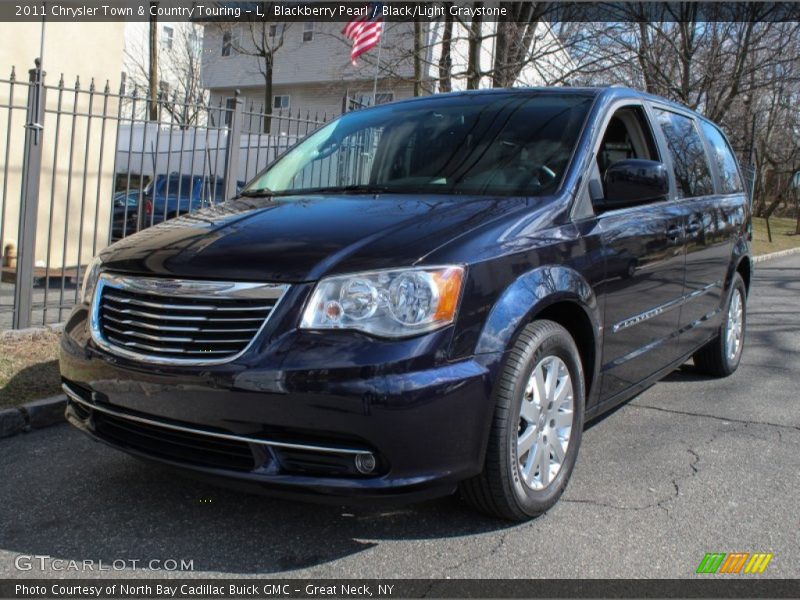 Front 3/4 View of 2011 Town & Country Touring - L