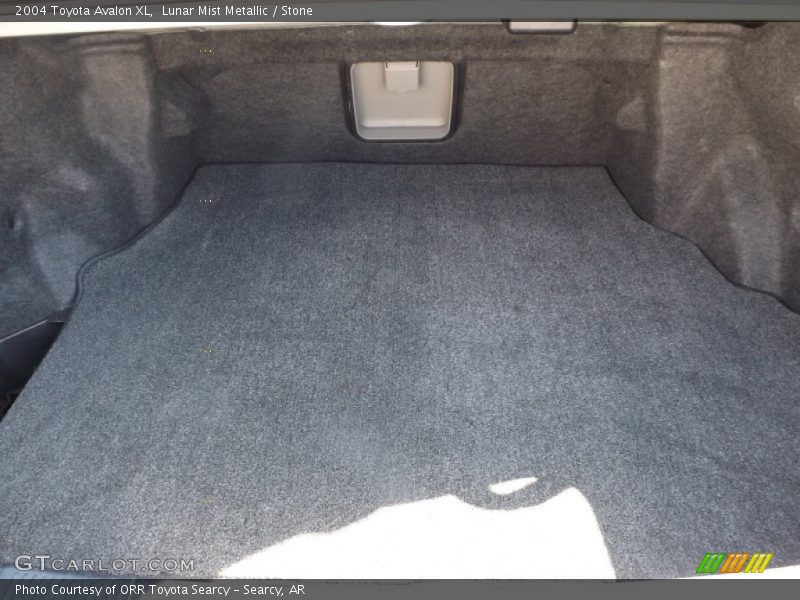 Lunar Mist Metallic / Stone 2004 Toyota Avalon XL
