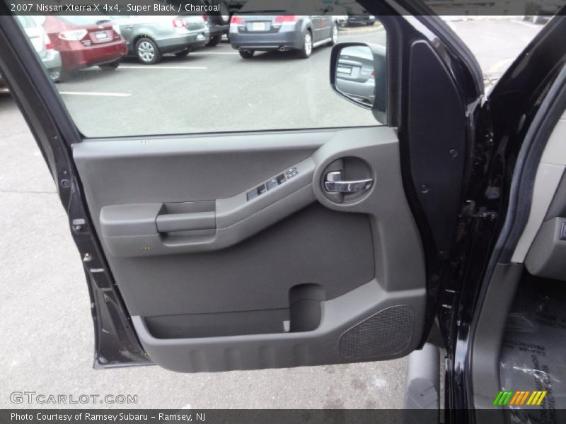 Door Panel of 2007 Xterra X 4x4