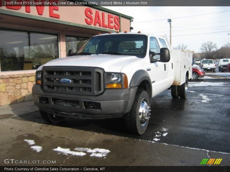 Oxford White / Medium Flint 2005 Ford F550 Super Duty XL Crew Cab Chassis Utility