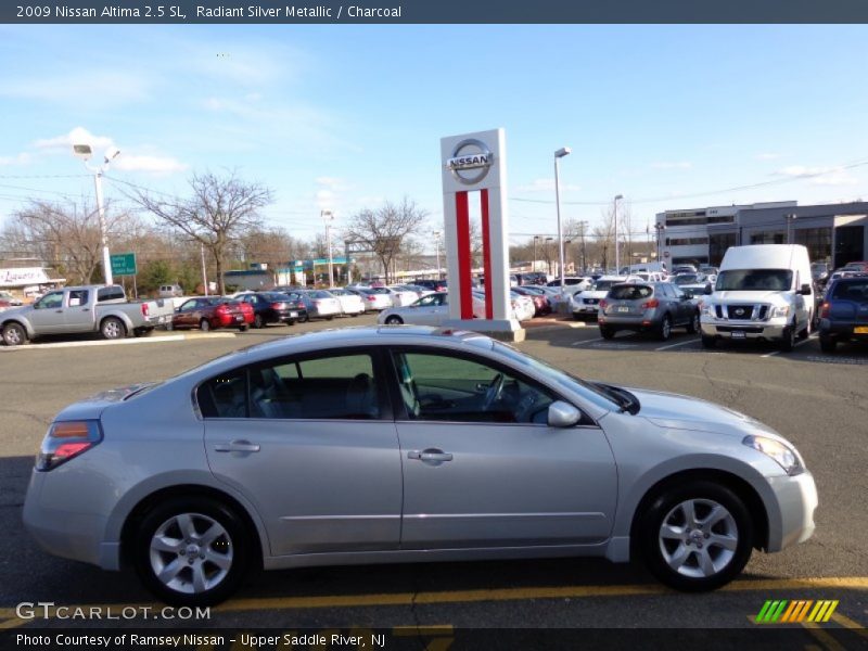Radiant Silver Metallic / Charcoal 2009 Nissan Altima 2.5 SL