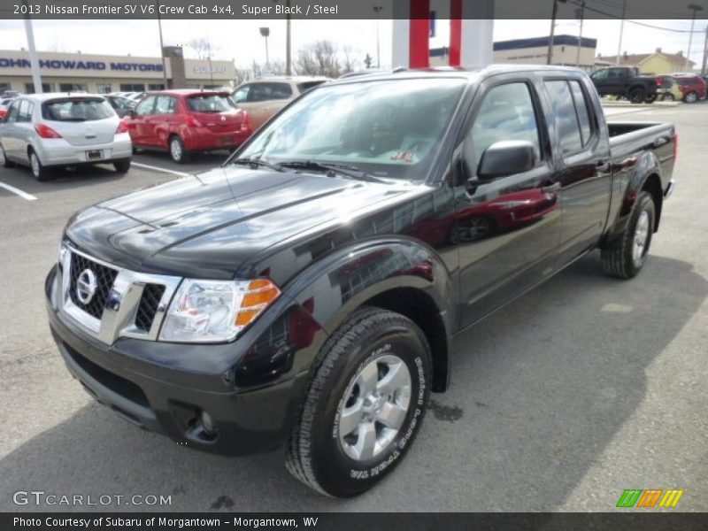 Front 3/4 View of 2013 Frontier SV V6 Crew Cab 4x4