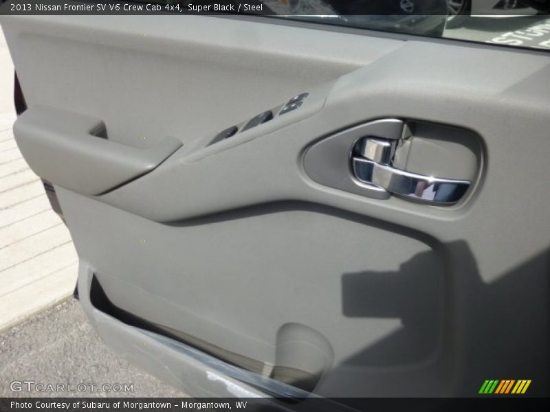 Door Panel of 2013 Frontier SV V6 Crew Cab 4x4