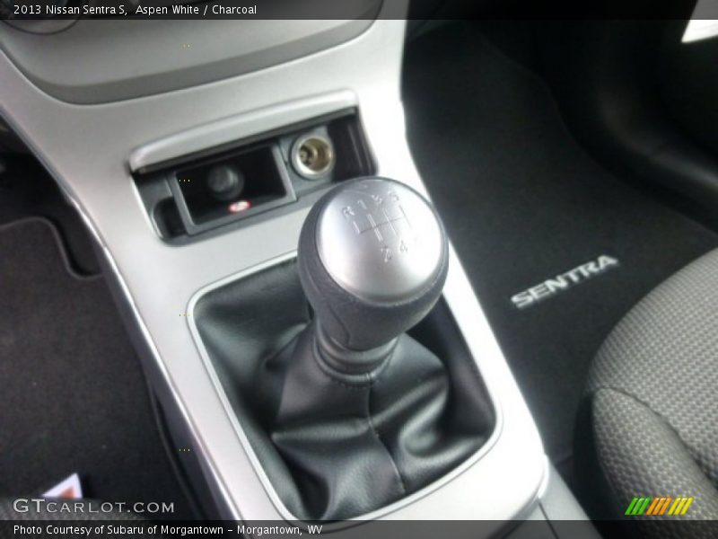 Aspen White / Charcoal 2013 Nissan Sentra S
