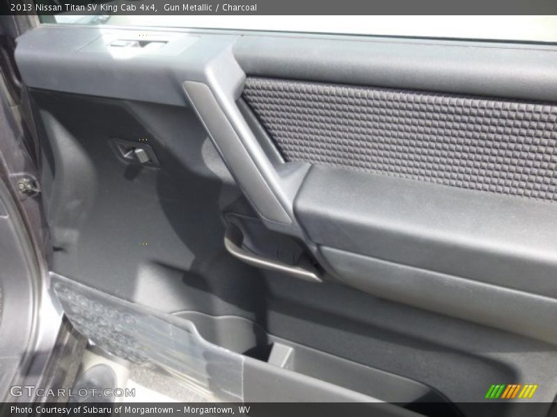 Gun Metallic / Charcoal 2013 Nissan Titan SV King Cab 4x4