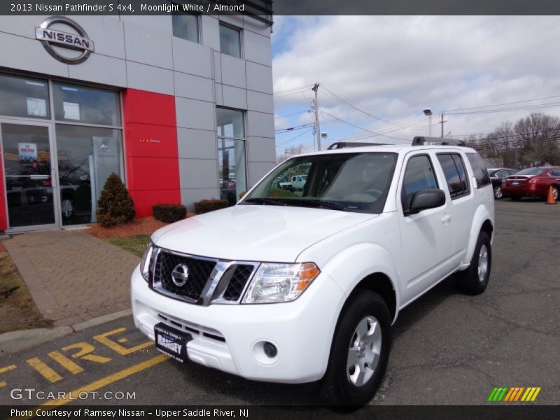 Moonlight White / Almond 2013 Nissan Pathfinder S 4x4