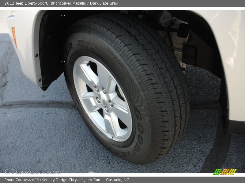Bright Silver Metallic / Dark Slate Gray 2012 Jeep Liberty Sport