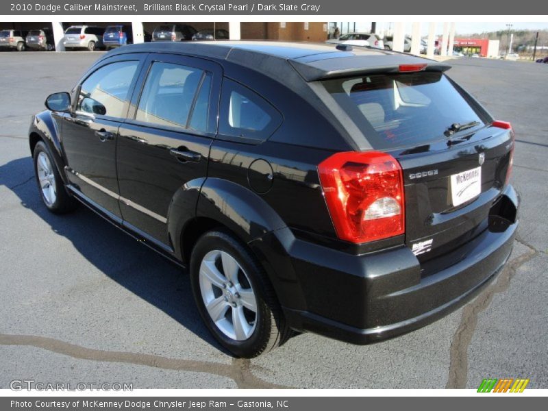 Brilliant Black Crystal Pearl / Dark Slate Gray 2010 Dodge Caliber Mainstreet