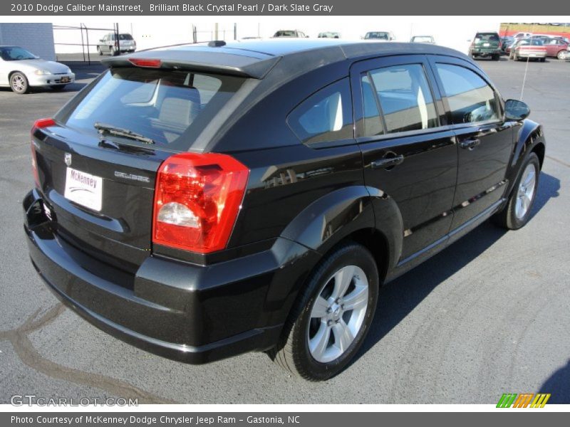 Brilliant Black Crystal Pearl / Dark Slate Gray 2010 Dodge Caliber Mainstreet
