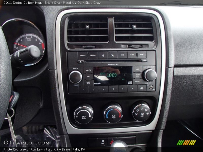 Bright Silver Metallic / Dark Slate Gray 2011 Dodge Caliber Heat