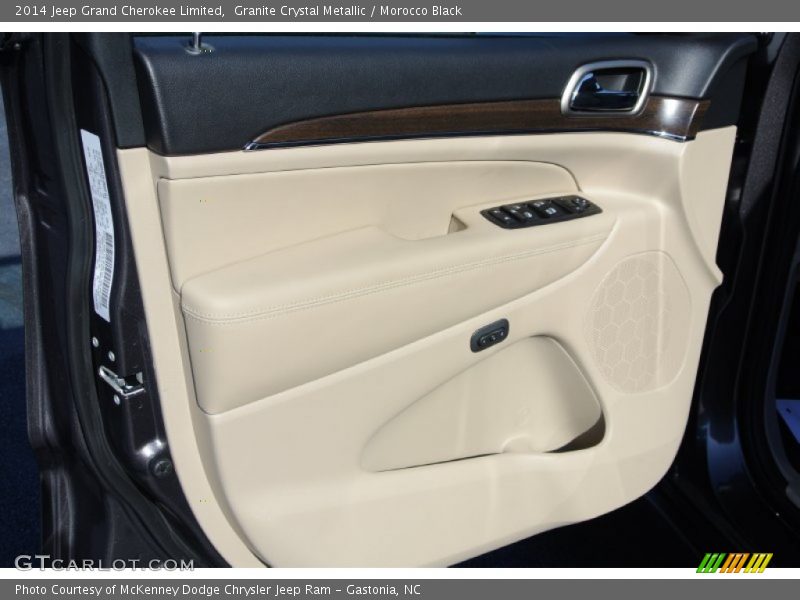 Door Panel of 2014 Grand Cherokee Limited