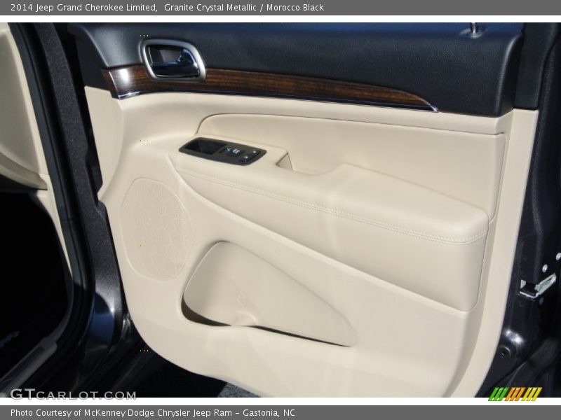 Door Panel of 2014 Grand Cherokee Limited