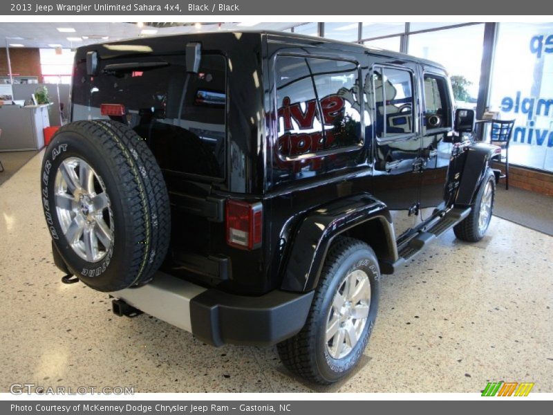 Black / Black 2013 Jeep Wrangler Unlimited Sahara 4x4